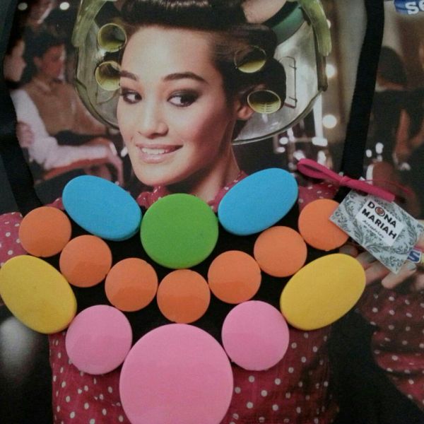 Colar super cores